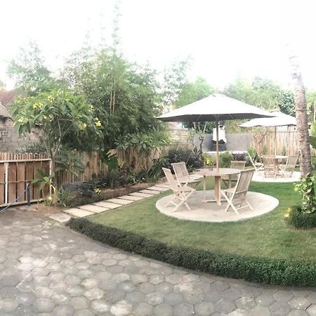 The Packerbox Hostel Batununggul Εξωτερικό φωτογραφία