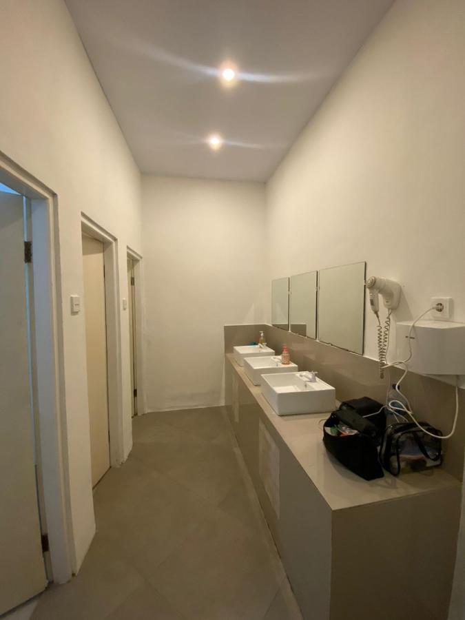 The Packerbox Hostel Batununggul Εξωτερικό φωτογραφία